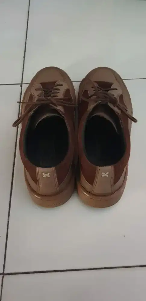 Sepatu PRIA Exodos57