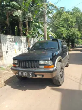 JUAL MOBIL OPEL BLAZER