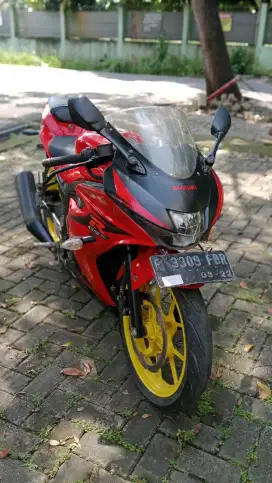 Suzuki GSX 150 R  taun 2017 surat lengkap