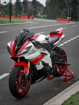 YAMAHA R6 2013 GOOD CONDITION