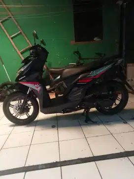 Di jual motor Honda Beat tahun 2017