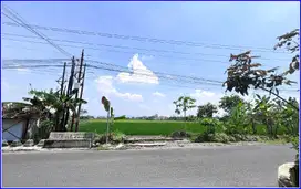 Lokasi  Strategis Dekat Kampus UNRIYO di Jl. Raya Sambiroto