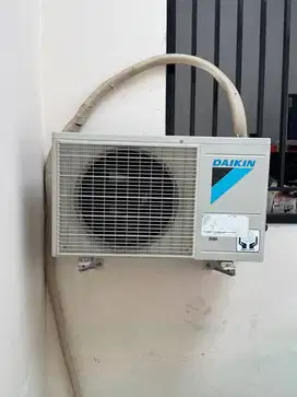 AC DAIKIN BEKAS 0.75 DAN 1.5 PK