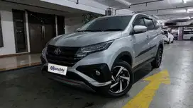 TDP 10JT Toyota Rush 1.5 TRD Sportivo 7 Bensin-MT Silver 2018