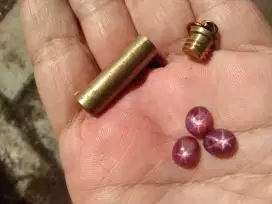 Batu Permata Ruby Delima