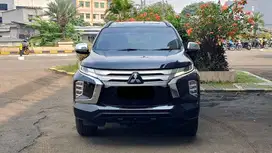 Mitsubishi Pajero Sport Dakar 2.4 Ultimate 4x4 Sunroof facelift 2023