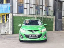 MAZDA 2 R MATIC 2012