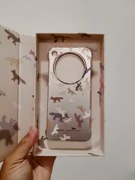 Original case Maison kitsune untuk OPPO Find X8