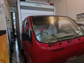 ISUZU 2018 TRAGA BOX 2.4 SOLAR MERAH OTOMART 286 KENJERAN