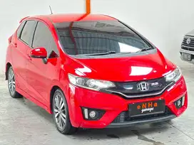 Dp 18jt.. KM 50rb.. Honda JAZZ RS Ge8 A/T 2015.. eNHa garage Semarang.