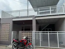 DI KONTRAKAN RUMAH KOMPLEK BARANANGSIANG