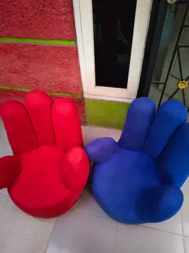 Sofa estetik bentuk jari 2pcs warna merah & biru