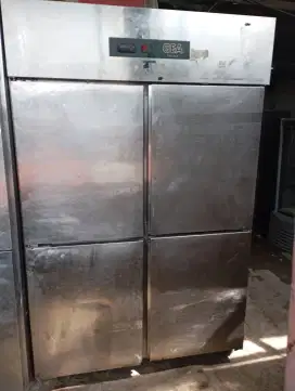 Chiler stenlis untuk sayur