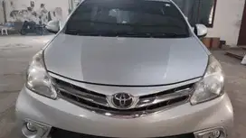 Toyota Avanza 2012 Bensin istimewa  siap pakai. (Pemakai langsung)