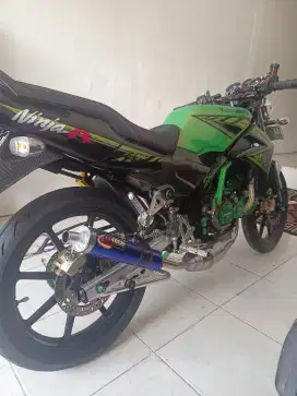 Jual Kawasaki Ninja R 2015
