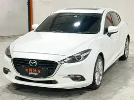 KM 38rb.. MAZDA3 Hatchback 2.0 A/T 2018 Skyactive.. eNHa garage Semara