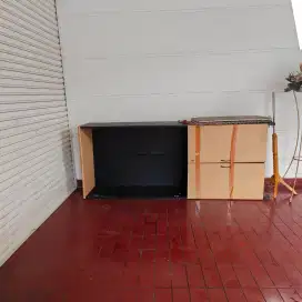 lemari masih layak pakai