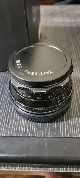 Lensa 7Artisans 35mm f1.2 Sony E-mount apsc