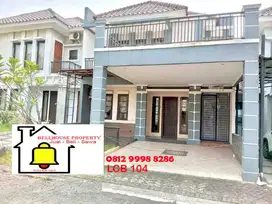Hunian Hadap Taman Asri dan Strategis di Legenda Wisata Cibubur