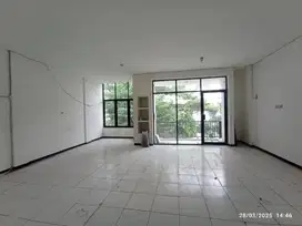 Jual ruko 2lt siap pakai Nginden Baru , Surabaya Timur
