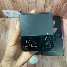 SAMSUNG GALAXY Z FLIP 4 8/256GB SEIN FULLSET
