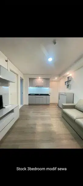DISEWAKAN 3BR MODIF 2BR FURNISH MEWAH APARTEMEN BASSURA CITY