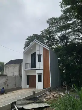 Dicari Pembeli Rumah 2 Lantai Termurah