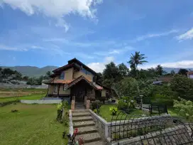 RUMAH VILLA ARAH JAVANA SPA 800MDPL