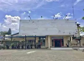Disewakan gedung usaha di jln bantul