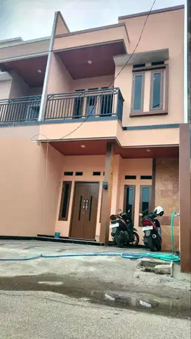 Jual Rumah Ready siap Huni di Bintara dekat ke Stasiun Cakung
