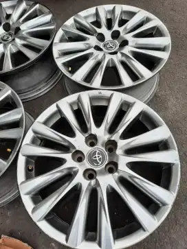 Velg Toyota New Harier R.18 ori