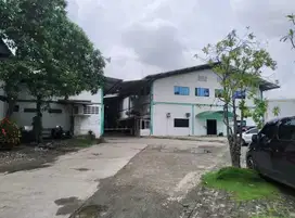 Jual cepat BU gudang plus tanah di Kamal kapuk