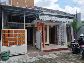Rumah Cantik Cluster Ada Satpam Di Gedongan