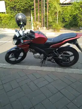 Vixion 2013 warna merah