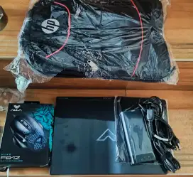 Laptop Gaming HP Victus 15 Ryzen 5 7535hs