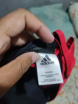 Topi dan Sandal Adidas original BU