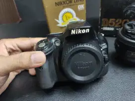 Nikon d5200 + lensa 35mm f1.8 dx