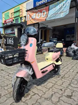 SEPEDA LISTRIK NEW MAKE KERANJANG HARGA MUMER