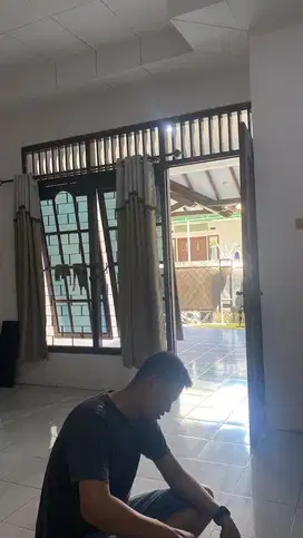DI SEWAKAN RUMAH SIAP HUNI
