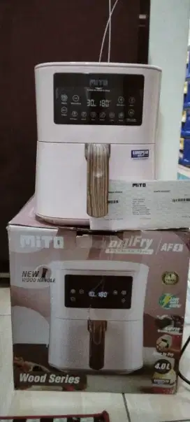 Di jual Airfrayer Merk Mitto (Menggoreng tanpa minyak)