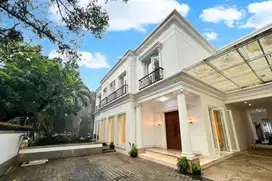 Dijual Rumah Modern Classic Private Lift Area Kebayoran Baru