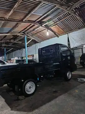 Di jual mobil carry