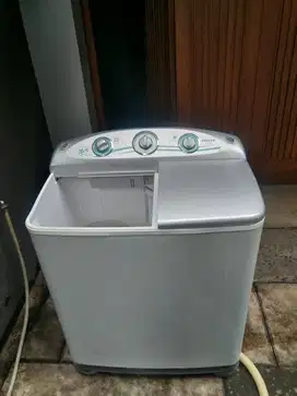 Mesin cuci Sanken 9kg