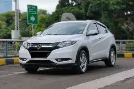 (Dp 10jt - Km 65rb) Honda Hrv e 1.5 cvt 2017 terawat siap pakai