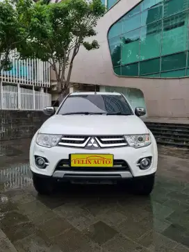 Tdp 37 jt M.pajero sport dakkar VGT at 2013 putih km 84 rb