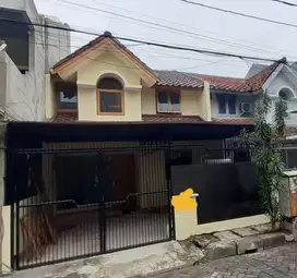 FRANS CEN-Jual cepat- rumah taman semanan dkt kosambi/puri/daan mogot
