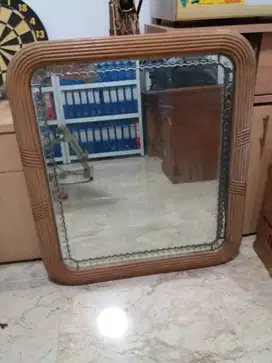 DIJUAL KACA CERMIN (BENTUK MINIMALIS)