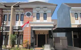 Disewakan rumah 2 lantai istimewa dalam perum dekat Tugu Jogja