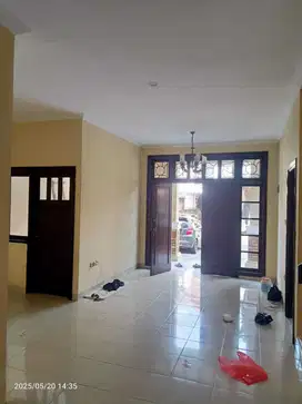 VTH0102 - Rumah, Cluster Pasadena, Modernland, Rapi & Siap Huni !!