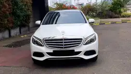 [ LOW KM ] Mercedes Benz Mercy C250 C 250 Exclusive Line White 2015